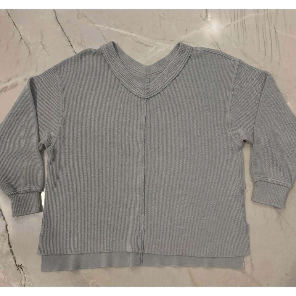 Aerie Women XS Wonder Textured V-Neck Oversized Sweatshirt Blue Gray Raw Hem